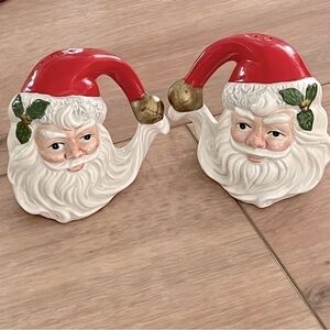 Vintage Fitz And Floyd Omnibus
Santa Claus Ceramic Salt And Pepper Shakers